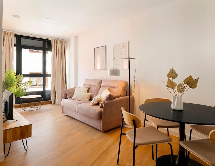 Apartamentos Aptio Oviedo Eksteriør billede