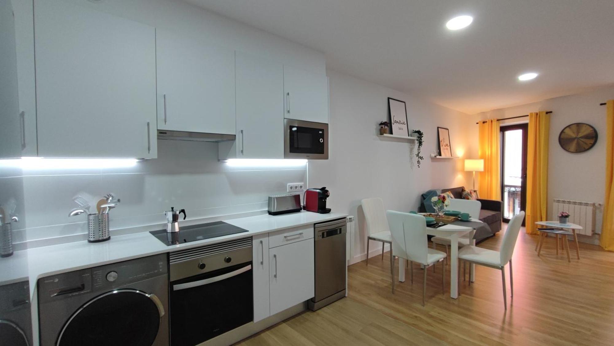 Apartamentos Aptio Oviedo Eksteriør billede