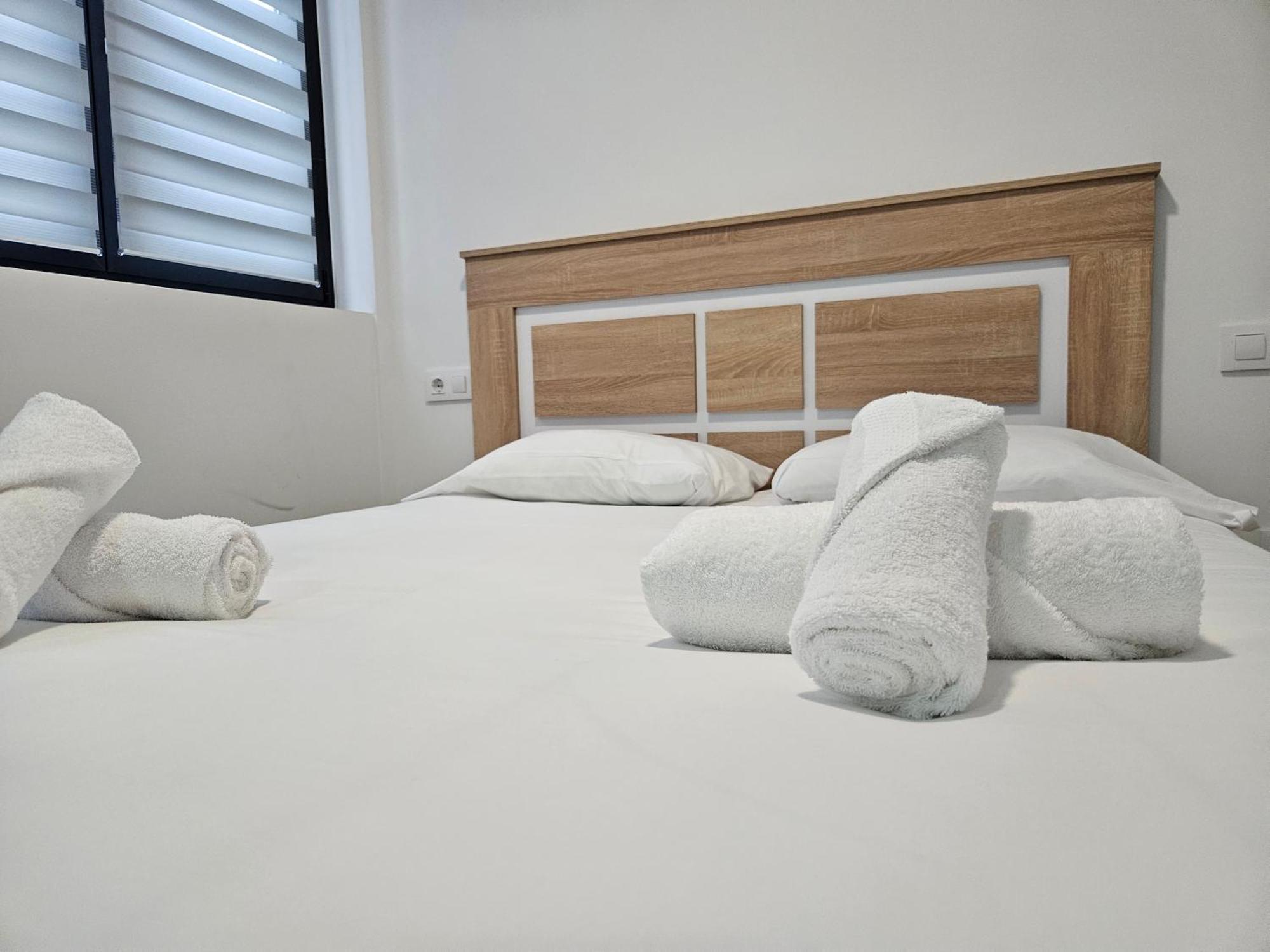 Apartamentos Aptio Oviedo Eksteriør billede