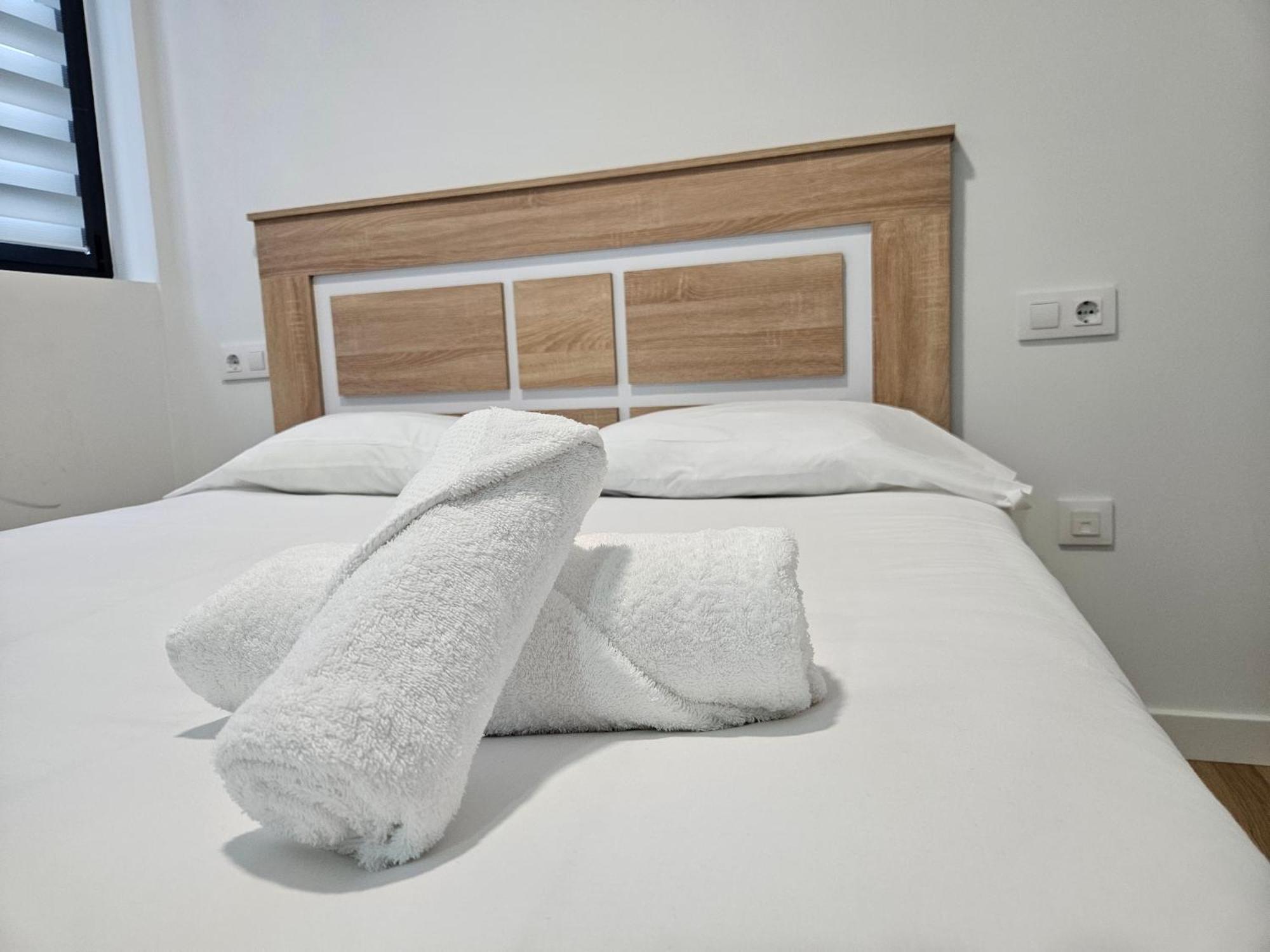Apartamentos Aptio Oviedo Eksteriør billede