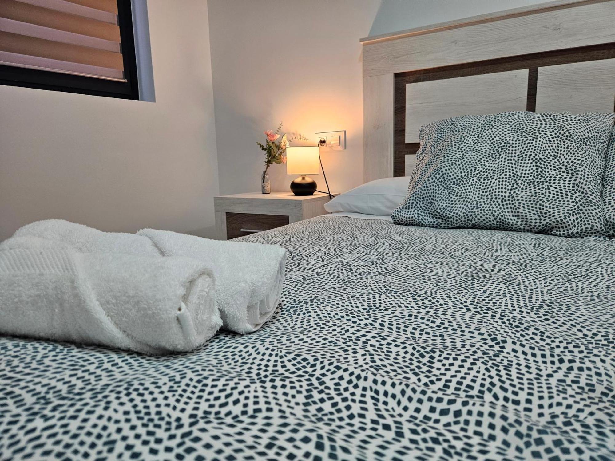 Apartamentos Aptio Oviedo Eksteriør billede