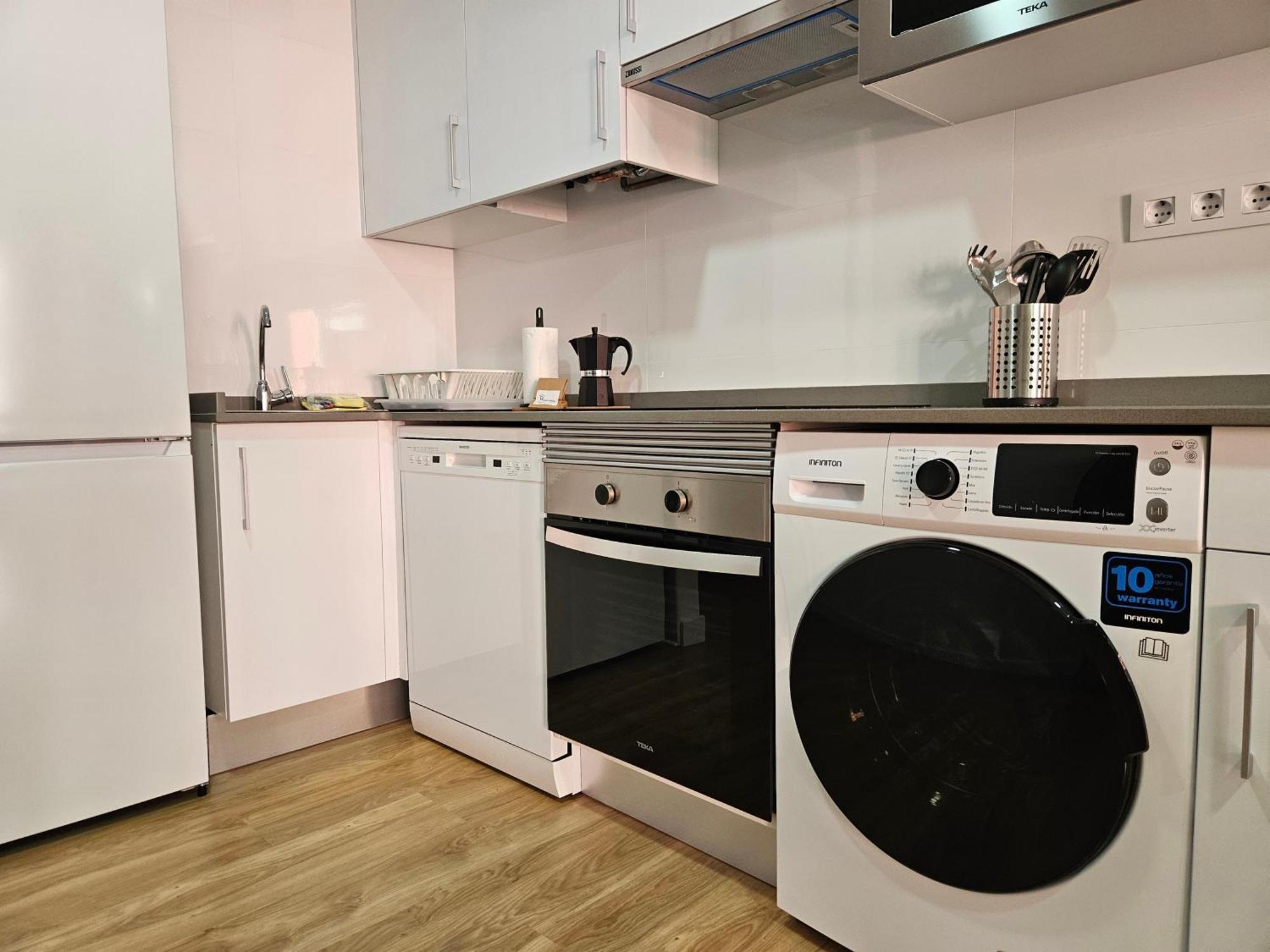 Apartamentos Aptio Oviedo Eksteriør billede